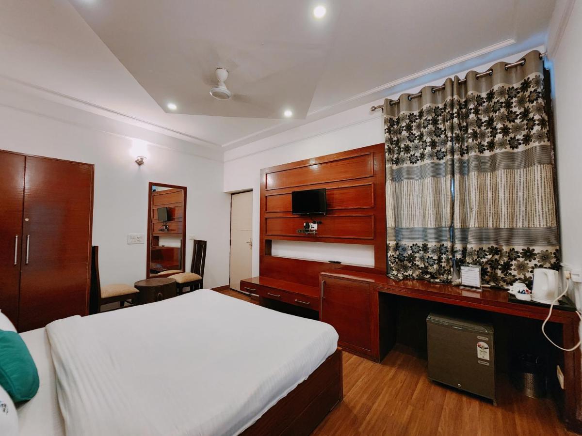 Hotel Bliss 卡绍利 外观 照片