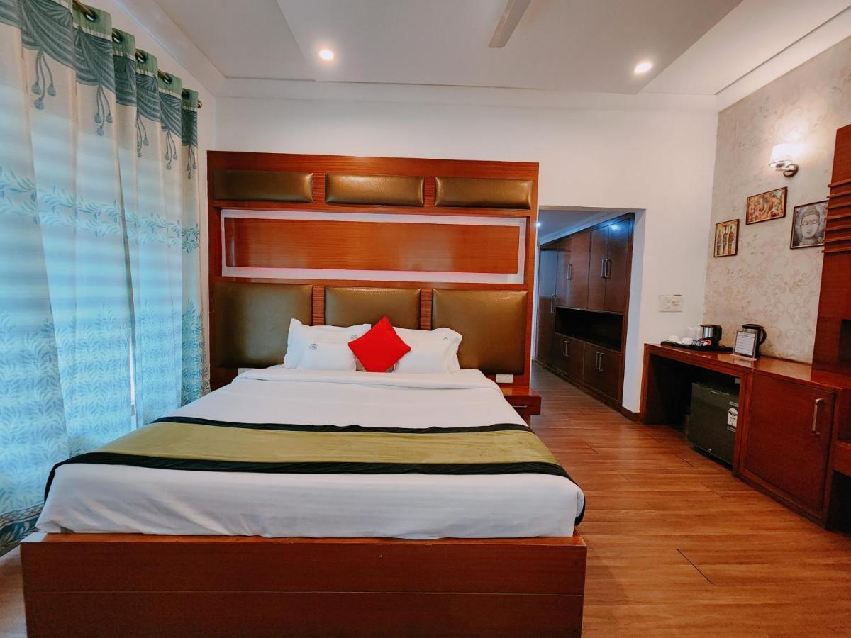 Hotel Bliss 卡绍利 外观 照片